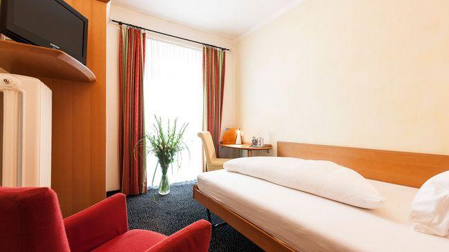 Hotel Belvedere Scuol Δωμάτιο φωτογραφία